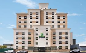 Holiday Inn Express - Jamaica - Jfk Airtrain - Nyc By Ihg